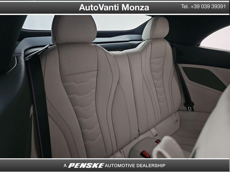 BMW Serie 8 840i xDrive Cabrio