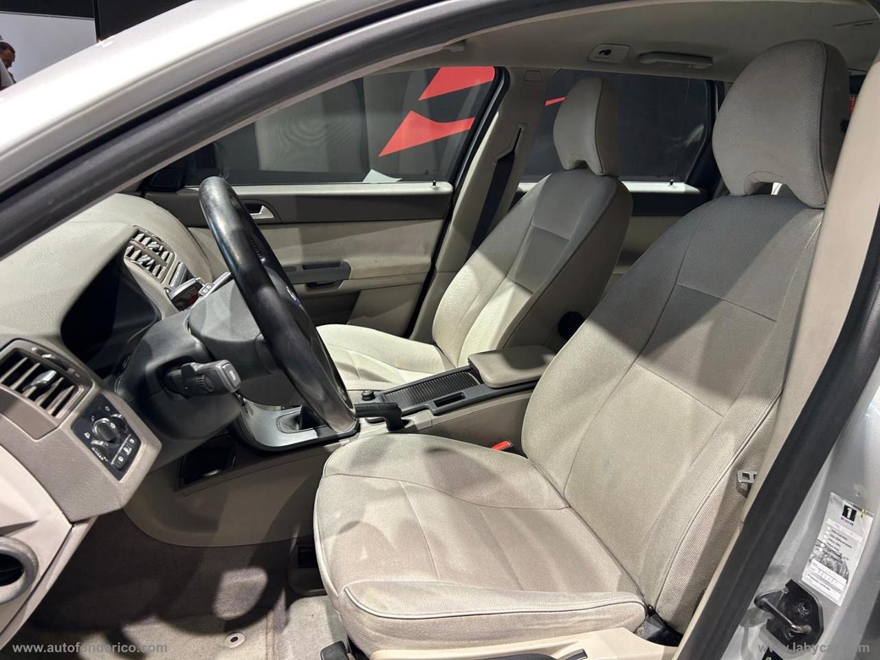 VOLVO V50 1.6 DRIVe R-design