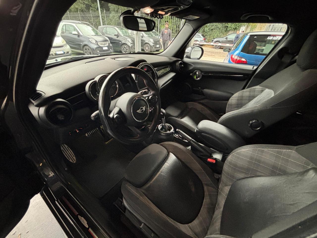 Mini 2.0 Cooper SD Hype 5 porte