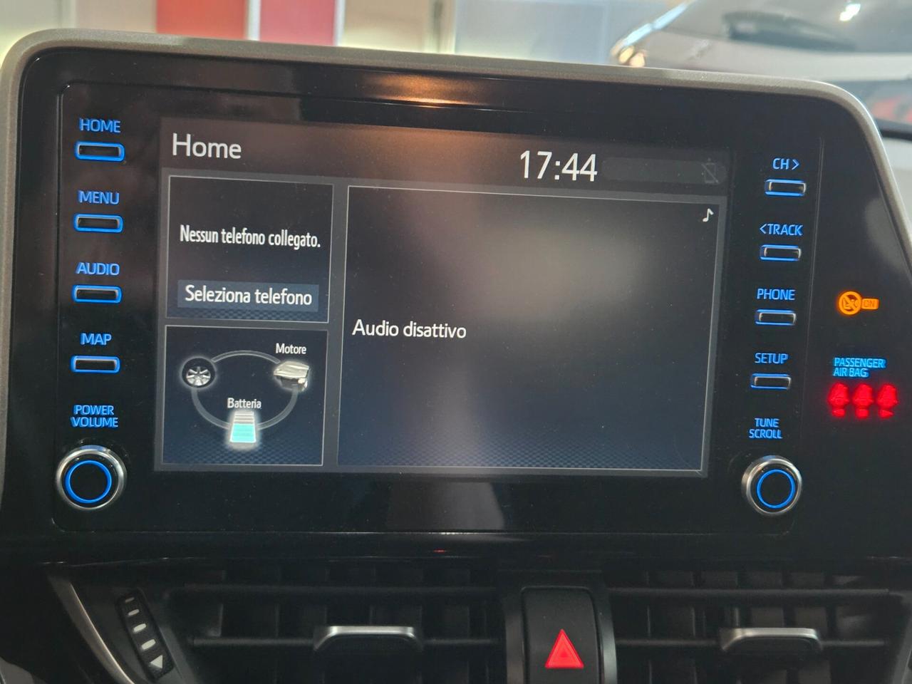 Toyota C-HR 1.8 Hybrid E-CVT Business