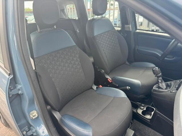 Fiat Panda 1.0 FireFly Hybrid GPL CROSS