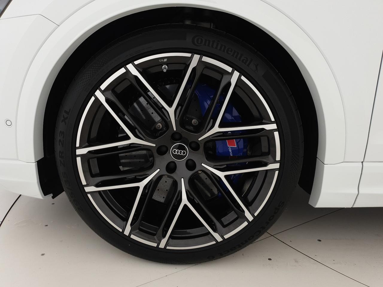 4.0TFSI 640CV quattro tiptronic Performance