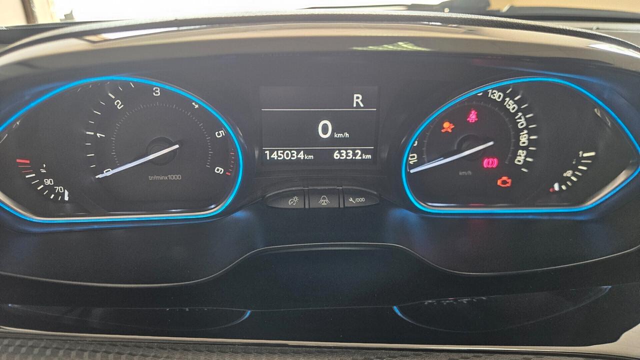 Peugeot 2008 BlueHDi 100 S&S Allure