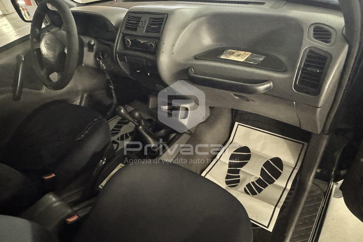 NISSAN Terrano II 2.7 Tdi 3p. SR Commercial