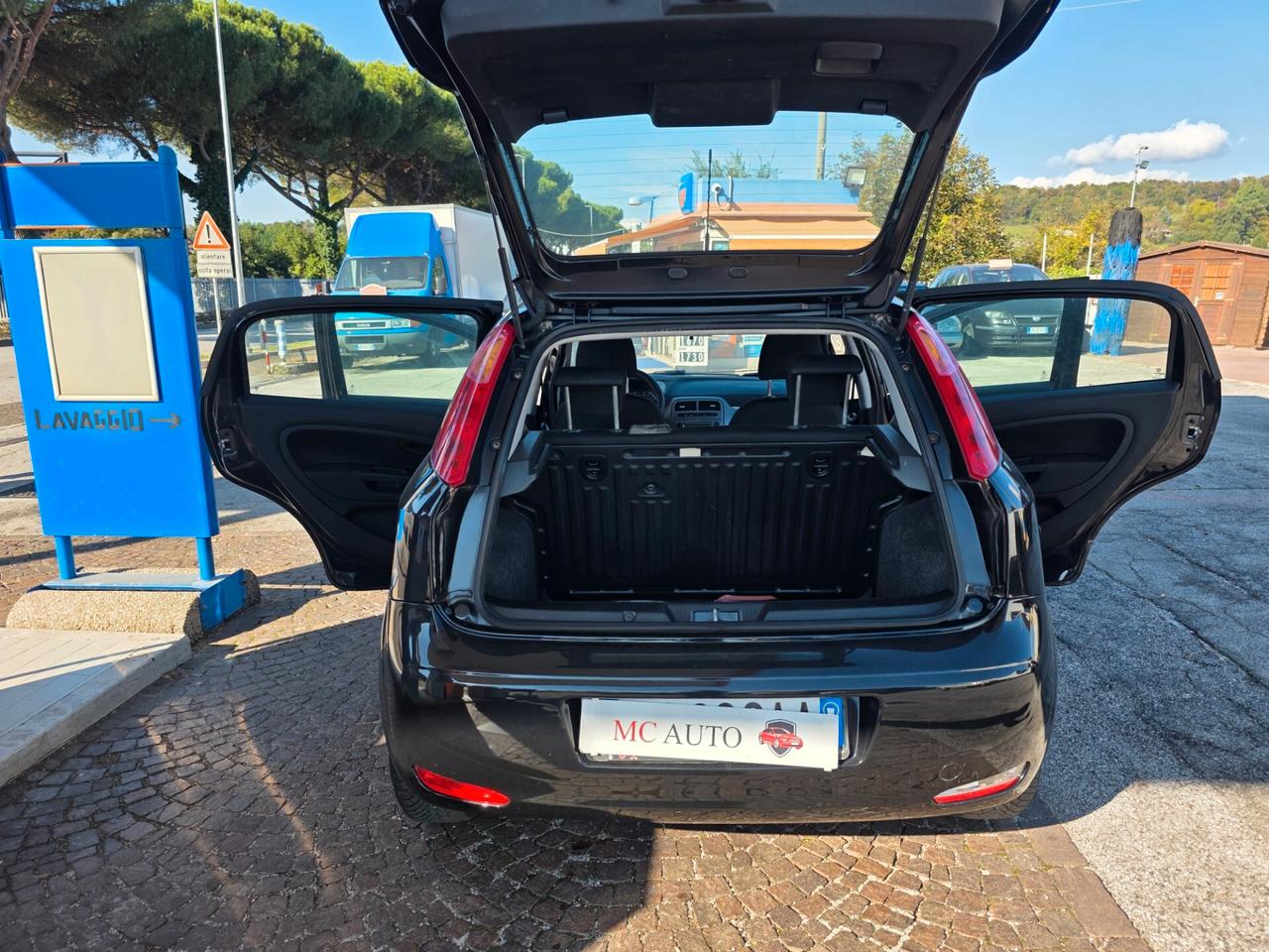 Fiat Punto 1.3 MJT II 75 CV 3 porte Lounge con 238.000km