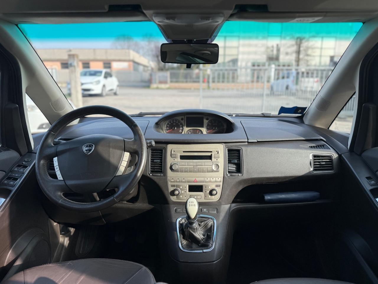 Lancia MUSA 1.4 16V Poltrona Frau