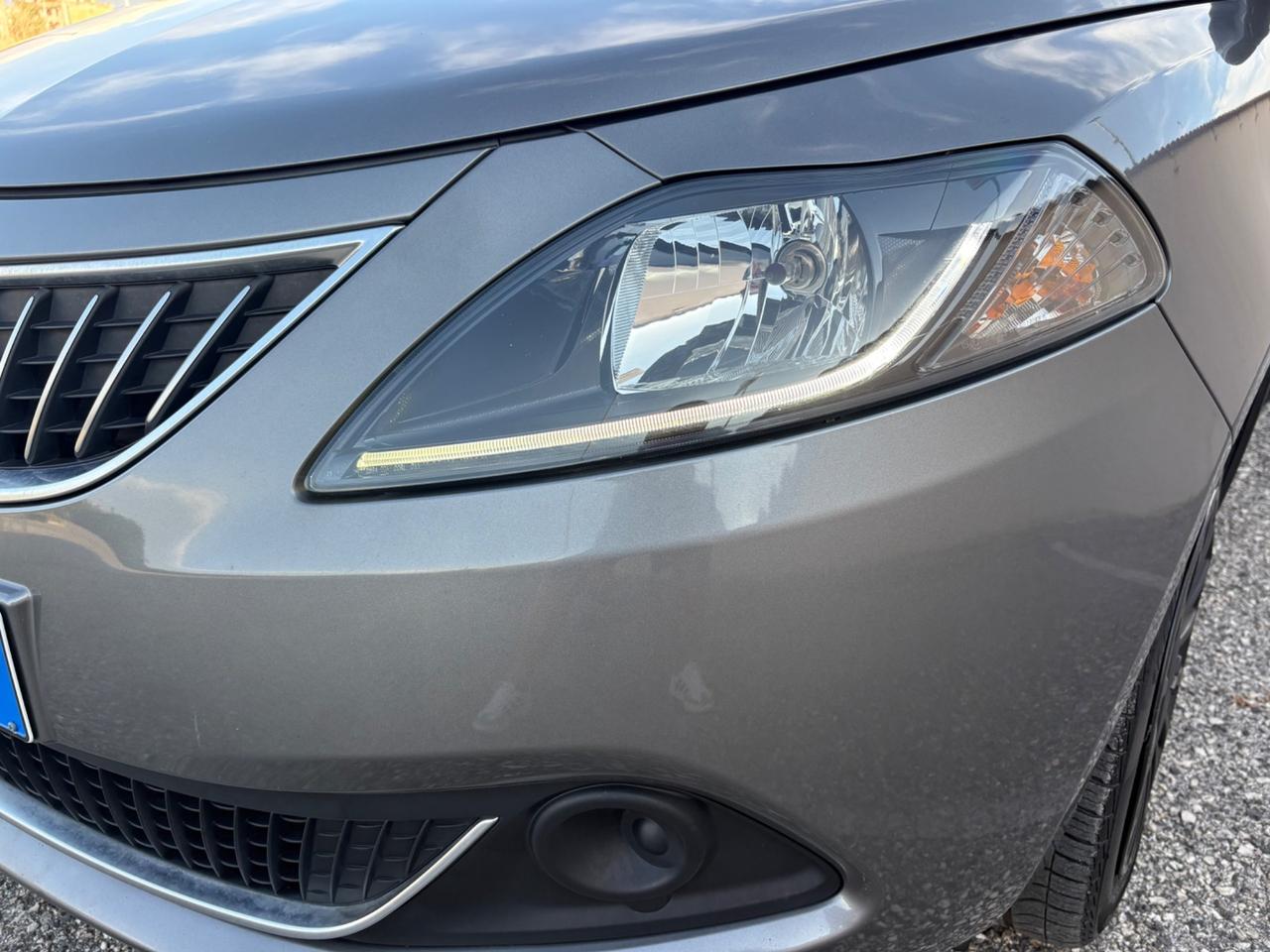 Lancia Ypsilon 1.0 FireFly 5 porte S&S Hybrid Ecochic A. Ferretti