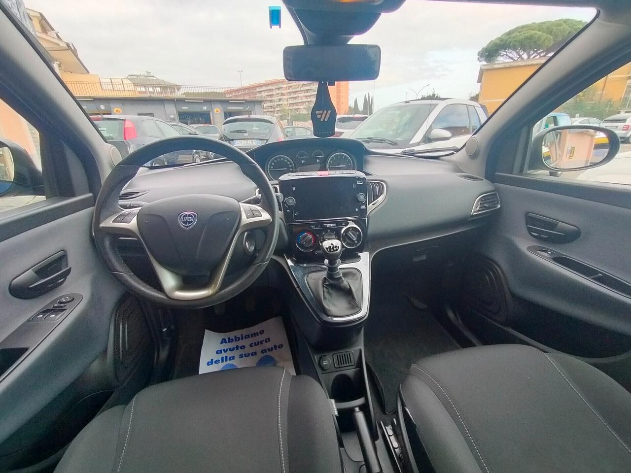 Lancia Ypsilon 1.0 FireFly 5 porte S&S Hybrid Gold PREZZO VERO