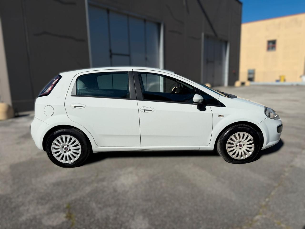 FIAT PUNTO EVO 1.3 DIESEL 2010 12 MESI DI GARANZIA
