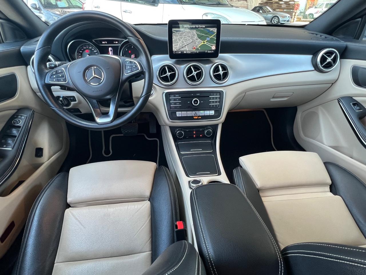 Mercedes -BenzCLA 220 d S.W. 4Matic Business FINANZIABILE
