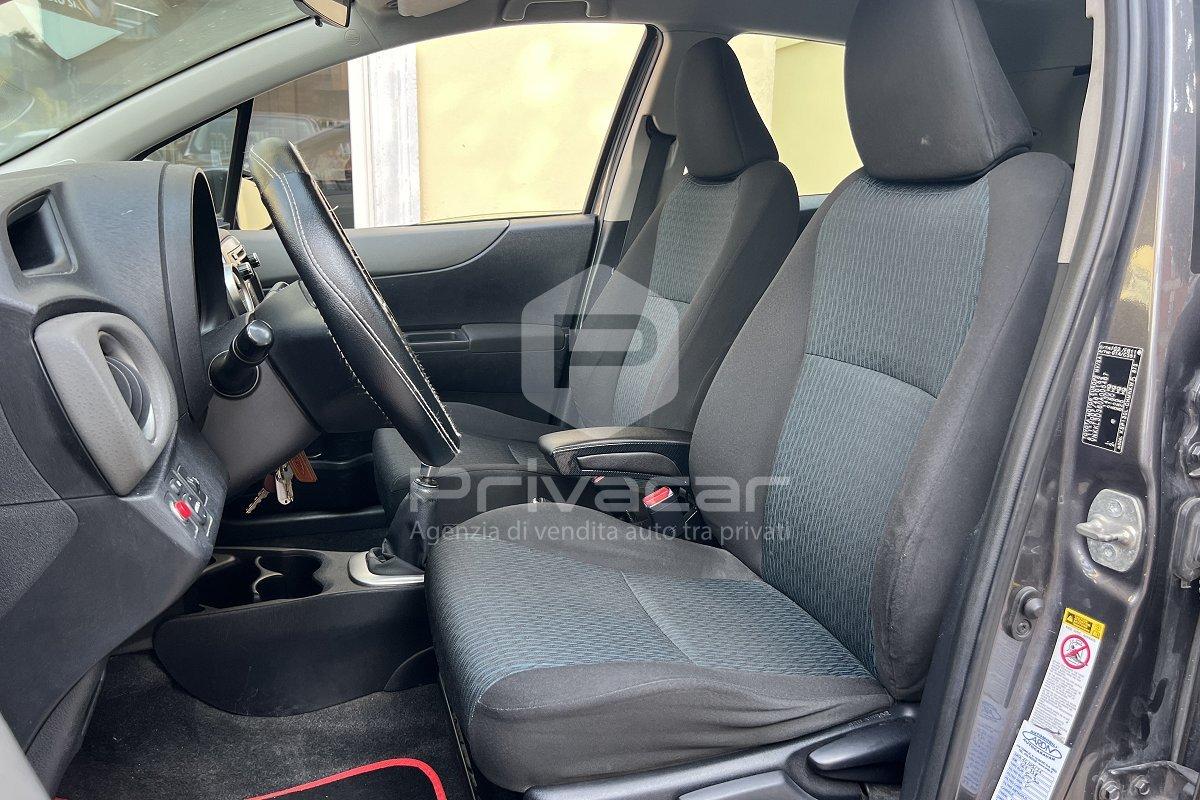 TOYOTA Yaris 1.0 5 porte