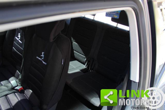 VOLKSWAGEN Touran 1.9 TDI 105CV DPF Highline 7 Posti per Neopatent..