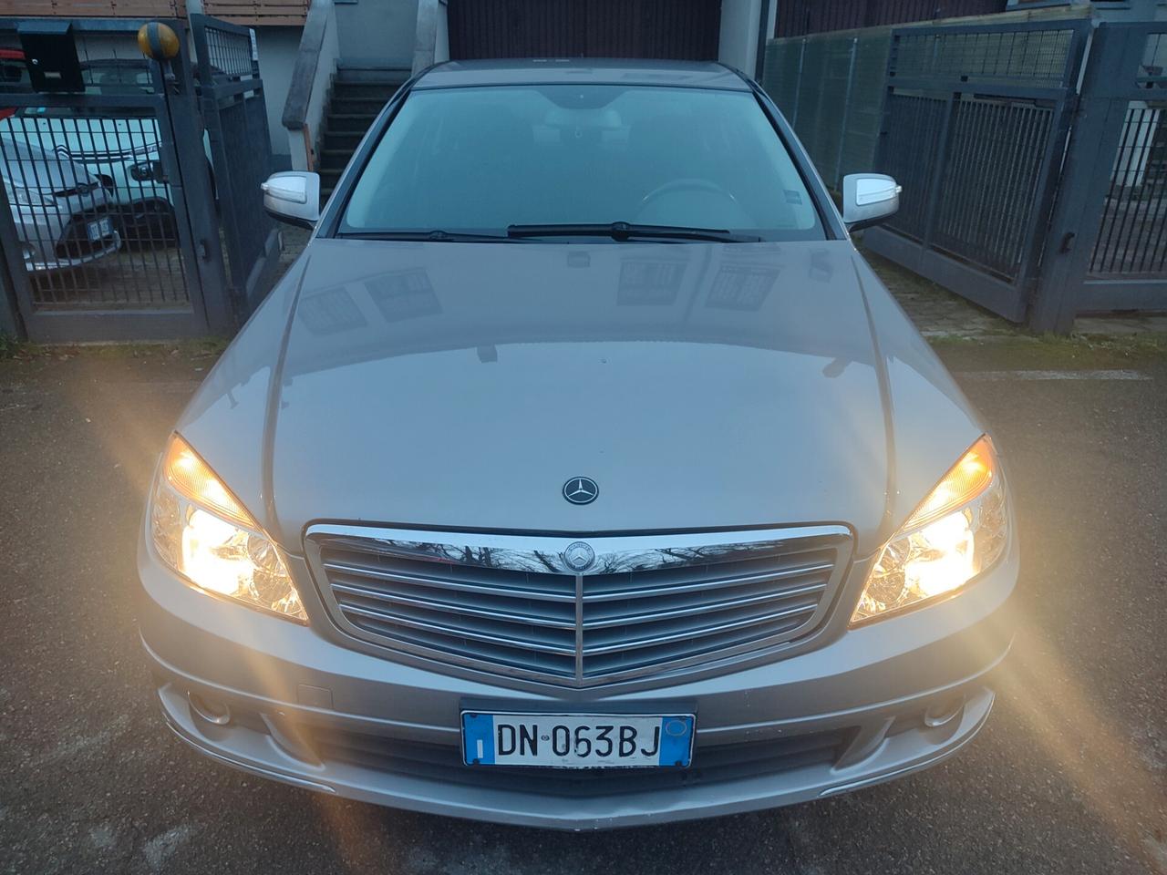 MERCEDES C200 BERLINA A METANO POCHI KM GANCIO TRAINO