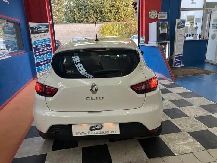 RENAULT CLIO "COSTUME NATIONAL" 1.2 BENZINA - NEOPATENTATI - UNICO PROPRIETARIO - GARANZIA