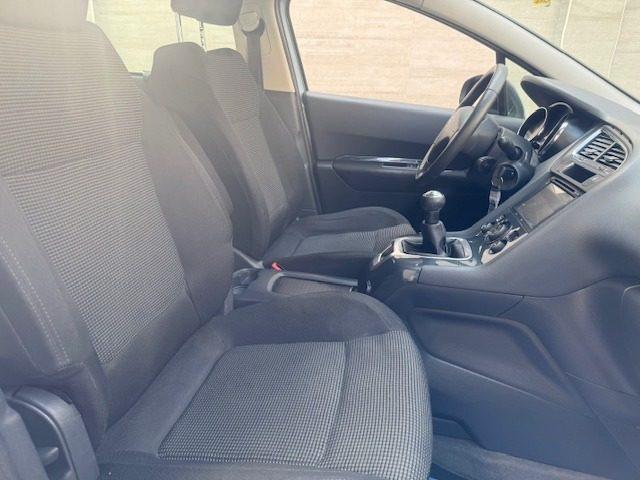 PEUGEOT 5008 1.6 VTi 120CV Tecno 7 POSTI