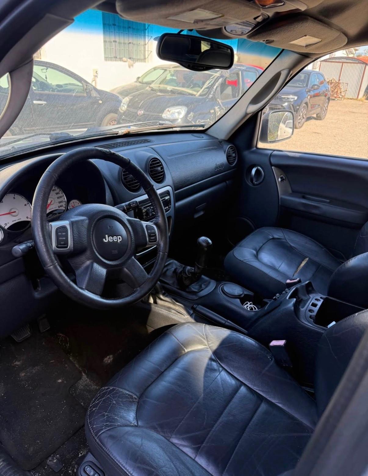 Jeep Cherokee 2.5 CRD Sport