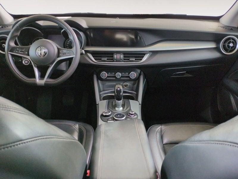 Alfa Romeo Stelvio 2.2 Turbo Diesel 180CV AT8 RWD Executive