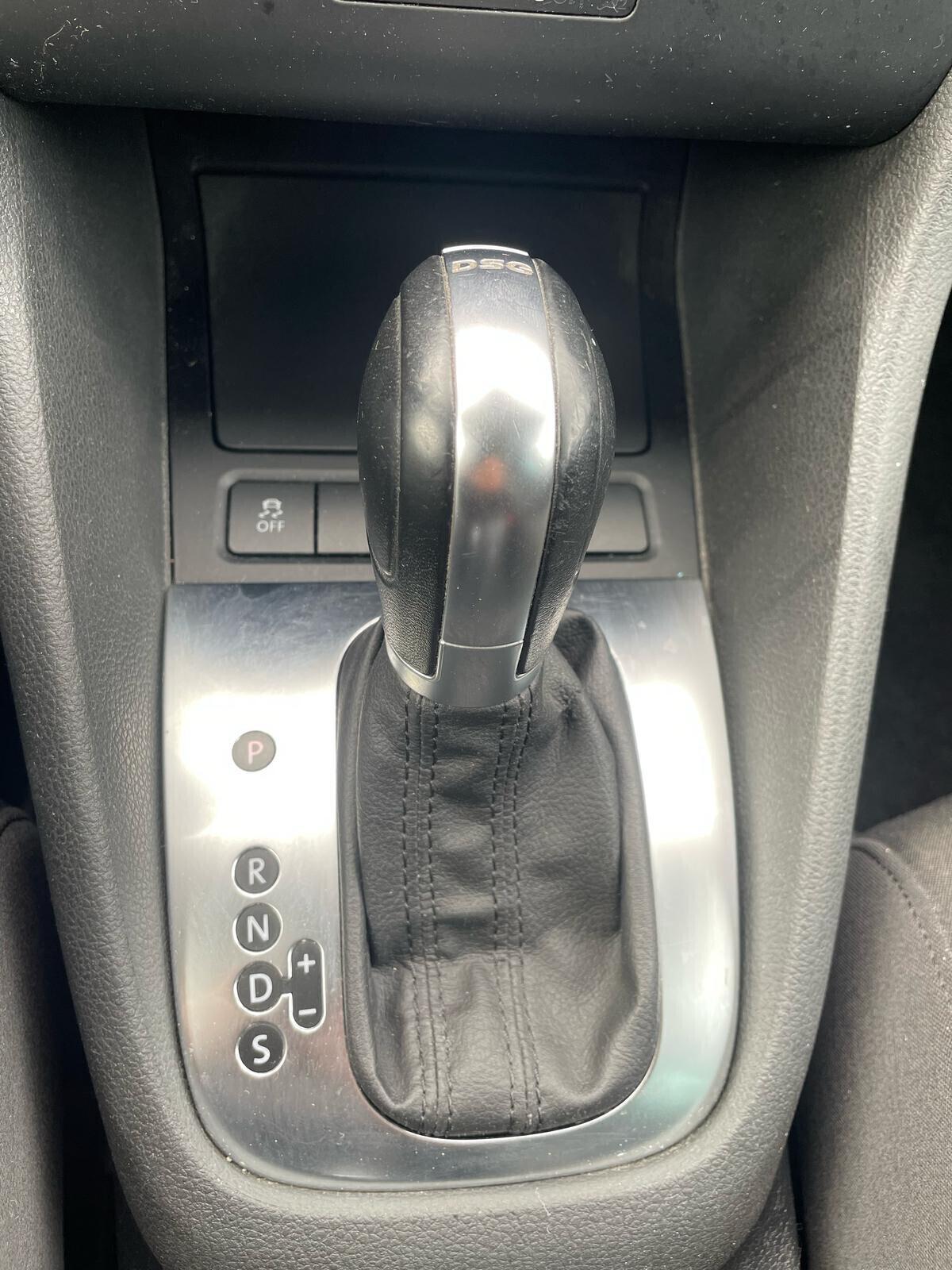 Volkswagen Golf Variant 1.6 TDI DPF DSG Highline 12 MESI GARANZIA UNI. PRO