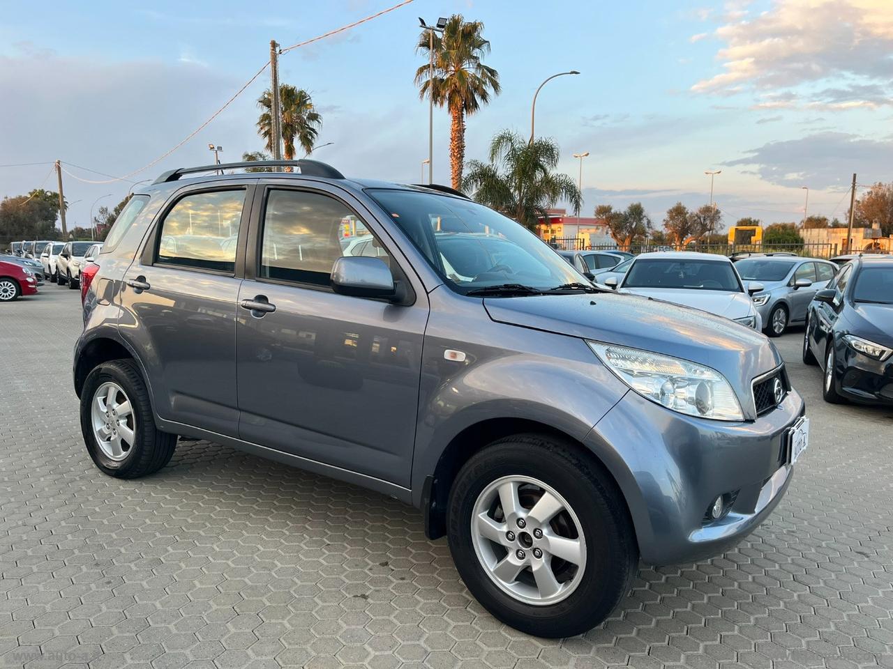 DAIHATSU Terios 1.5 4WD Sho Green Powered