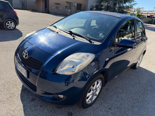 TOYOTA Yaris 1.0 5 porte Sol senza nessun lavoro da fare