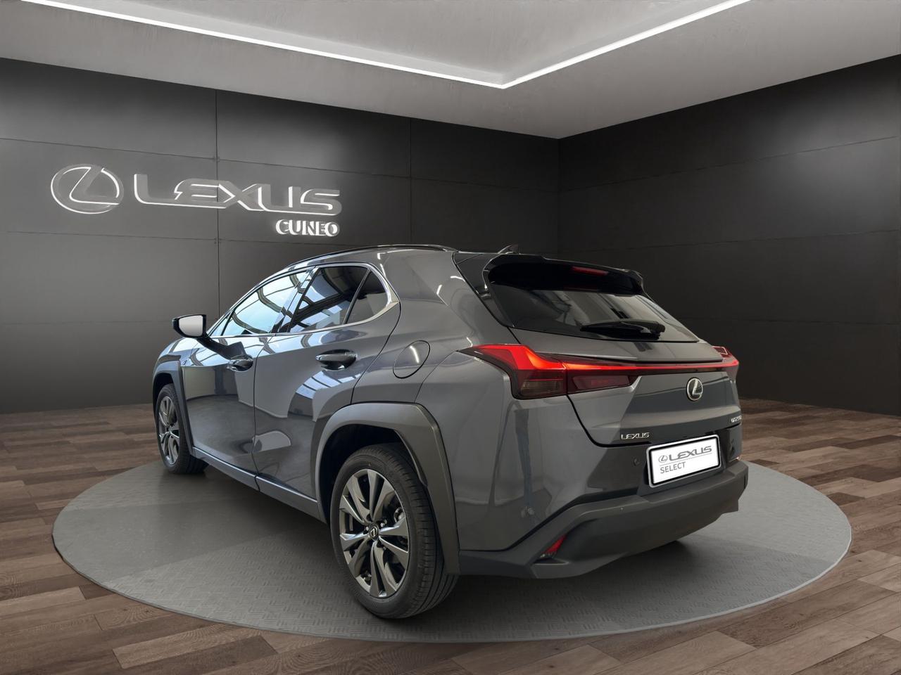 Lexus UX 250h 2.0 Design 2wd cvt
