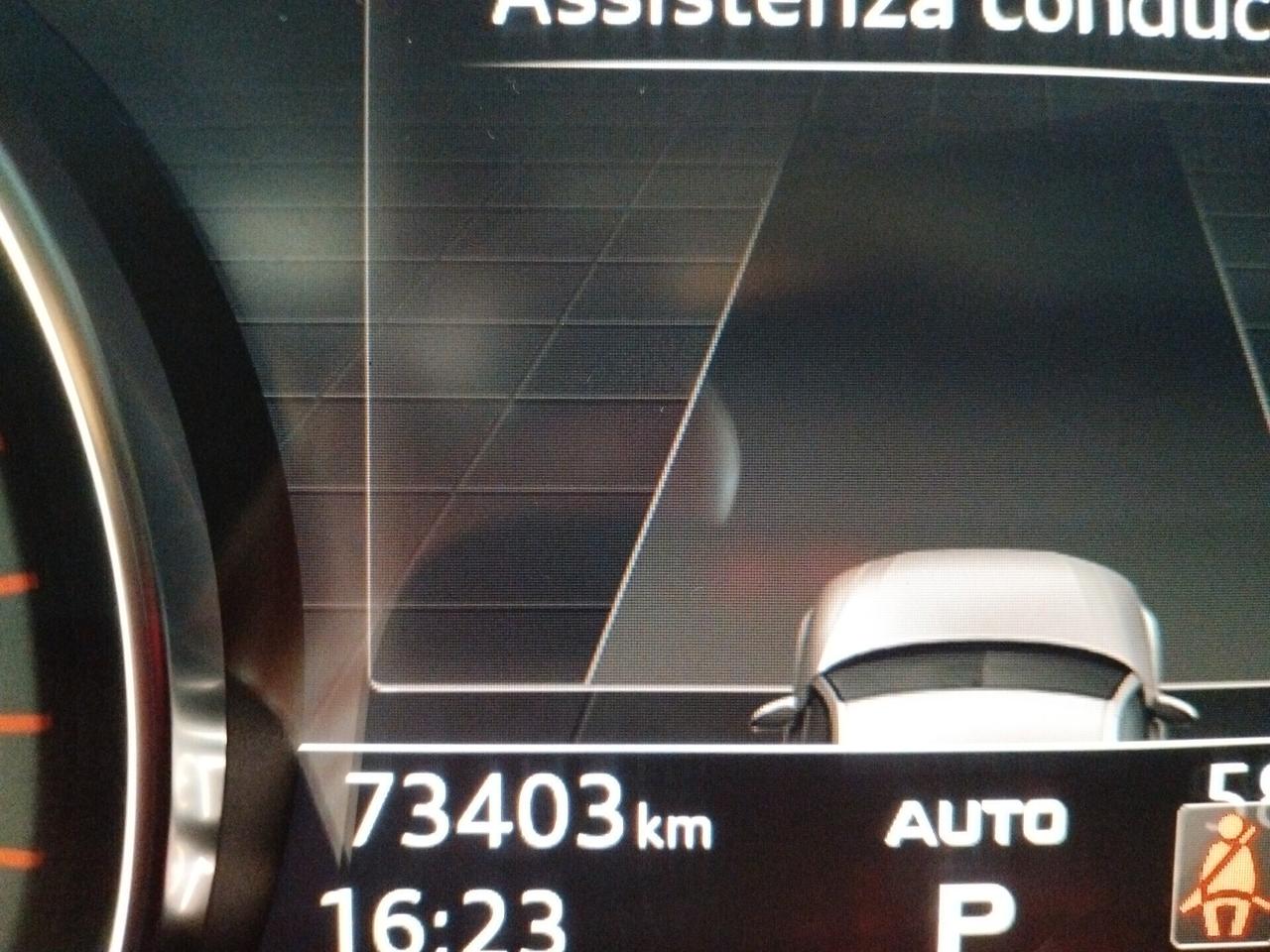 Audi A4 Avant 30 TDI S tronic Business