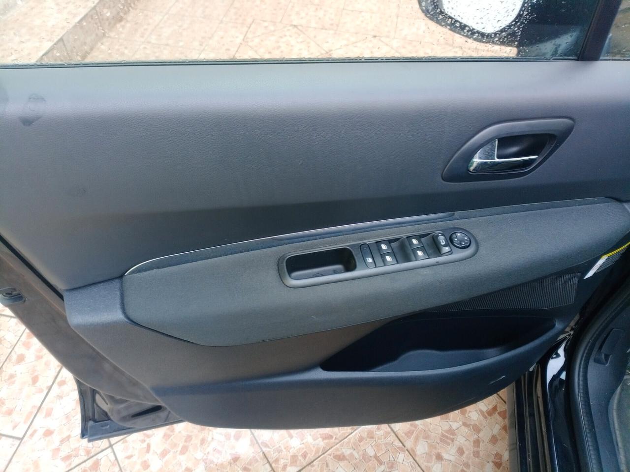 Peugeot 3008 BlueHDi 120 EAT6 S&S Business