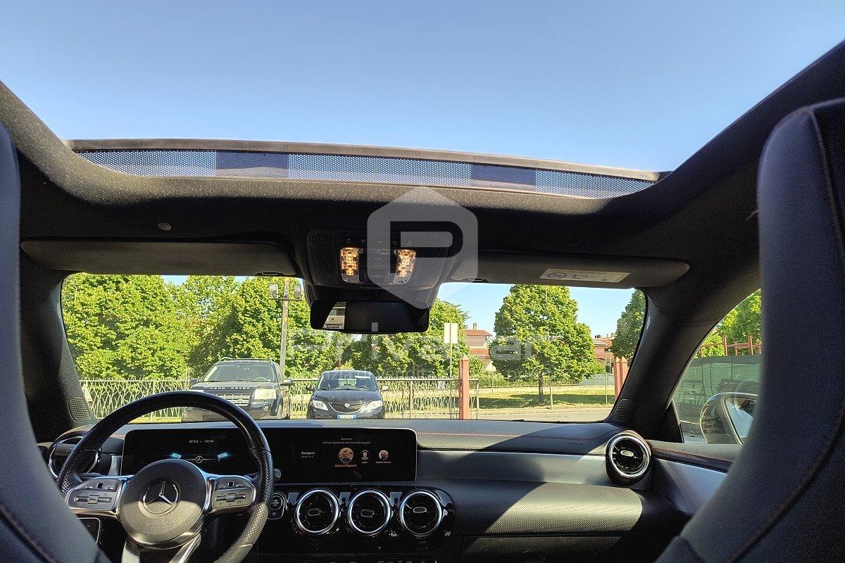 MERCEDES CLA 200 d Automatic Premium