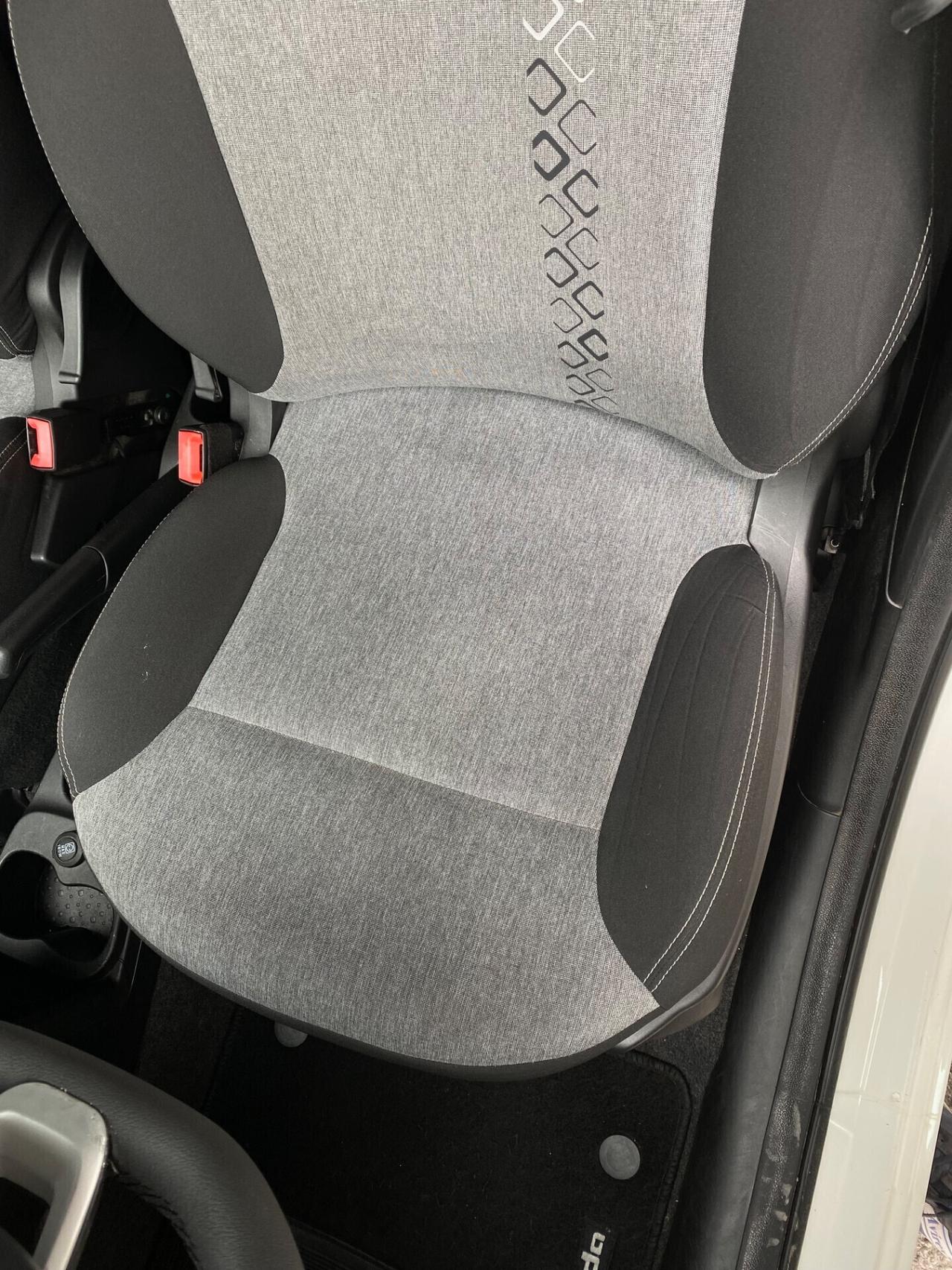 Fiat Panda 1.2 EasyPower GPL Lounge 69cv - 12/2019