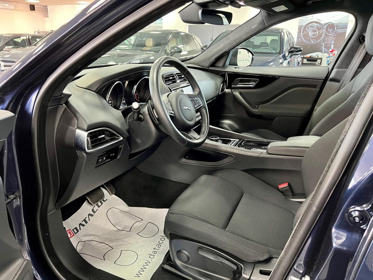Jaguar F-Pace 2.0d i4 Pure 180cv auto