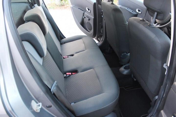 Renault Clio 1.2 5 porte Confort PACK 75.000km clima