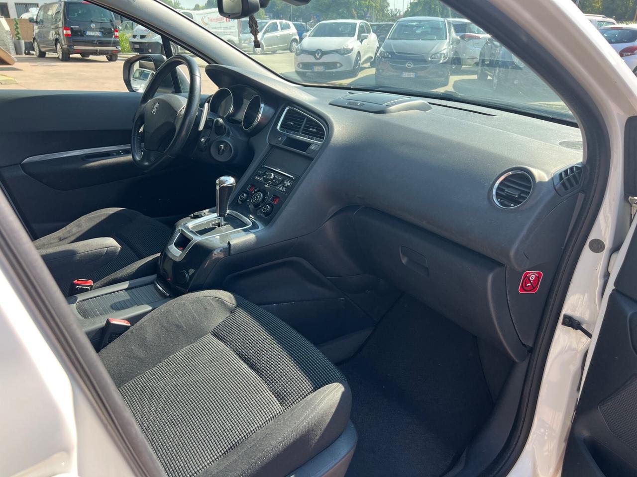 Peugeot 5008 1.6 e-HDi 112CV Stop&Start cambio robotizzato Active