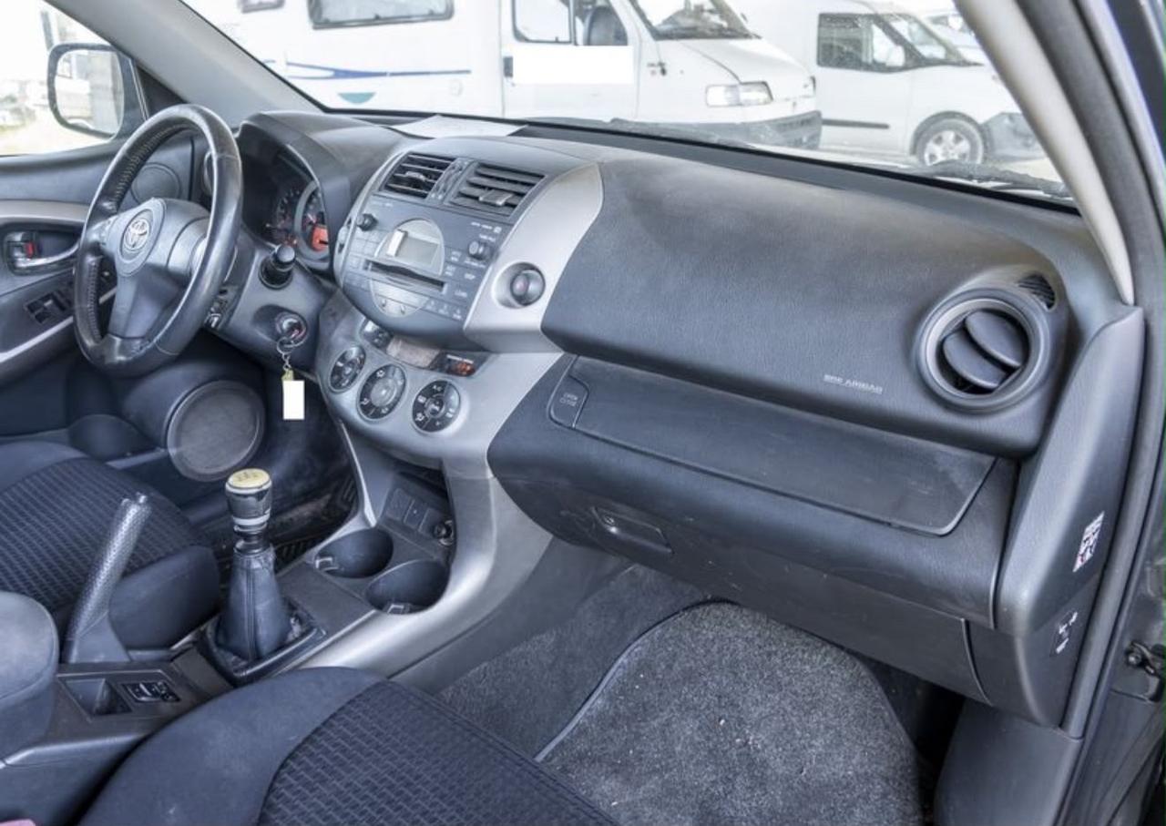 Toyota RAV 4 RAV4 2.2 D-4D 177 CV Luxury