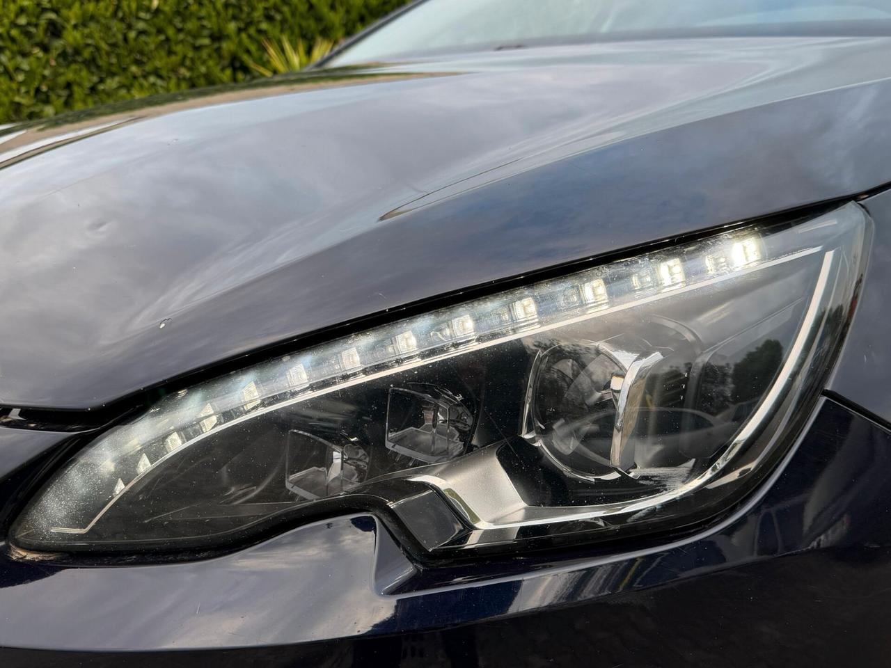 Peugeot 308 1.6 8V e-HDi 112CV Stop&Start robotiz. 5p. Business