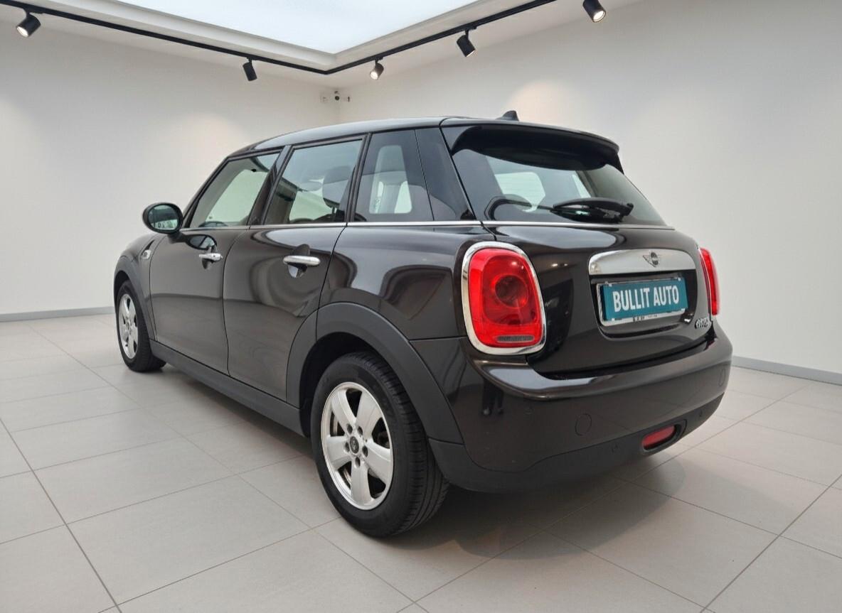 Mini 1.5 Cooper D Business XL 5 porte