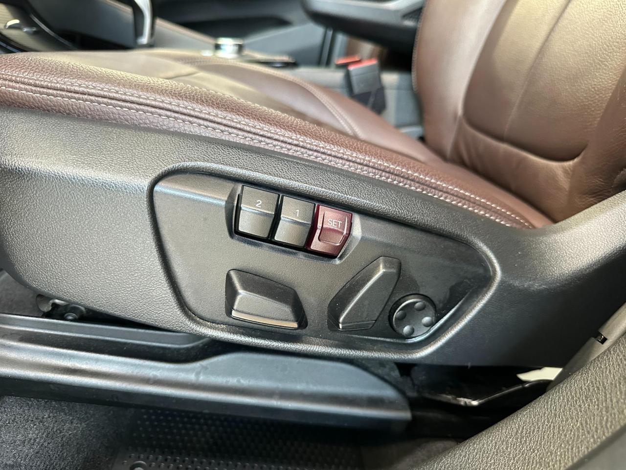 BMW X1 sdrive18i xLine Plus Auto-18"-Camera-Pelle-Carplay-IVA