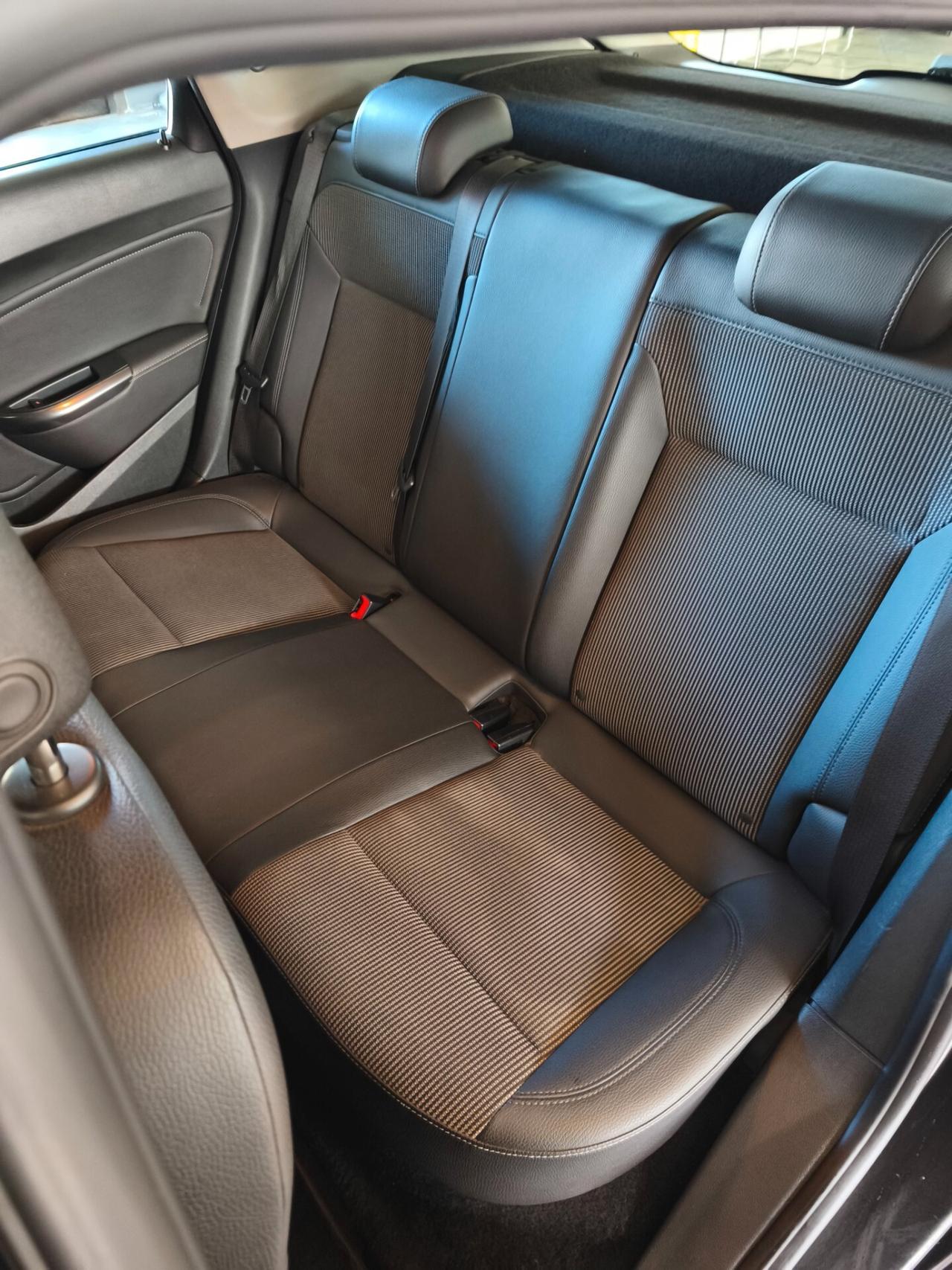 Opel Astra 1.7 CDTI 110CV 5 porte