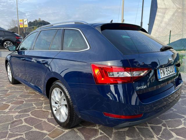 SKODA Superb 2.0 TDI 150 CV SCR DSG Wagon Executive