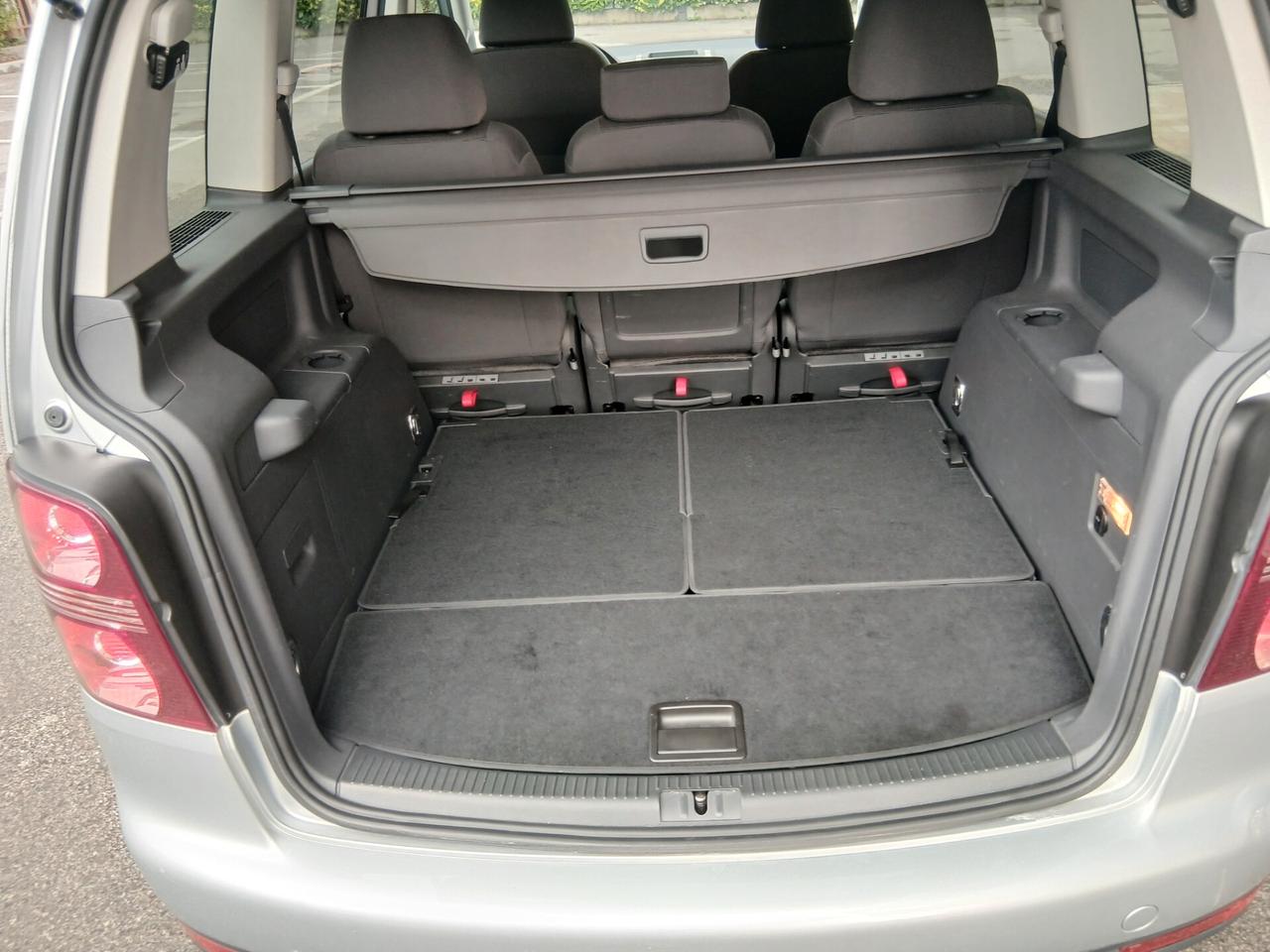 Volkswagen Touran 1.6 Trendline 7 posti unico proprietario
