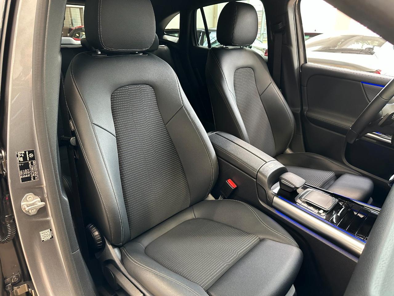 Mercedes GLA 200 d Sport Plus auto-LED-18"-Camera-Carplay-IVA