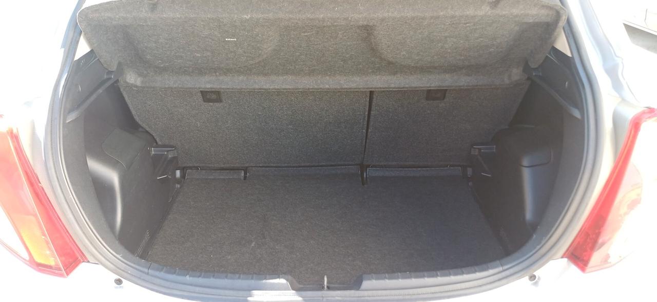 Toyota Yaris 1.4 D-4D 5 porte Lounge