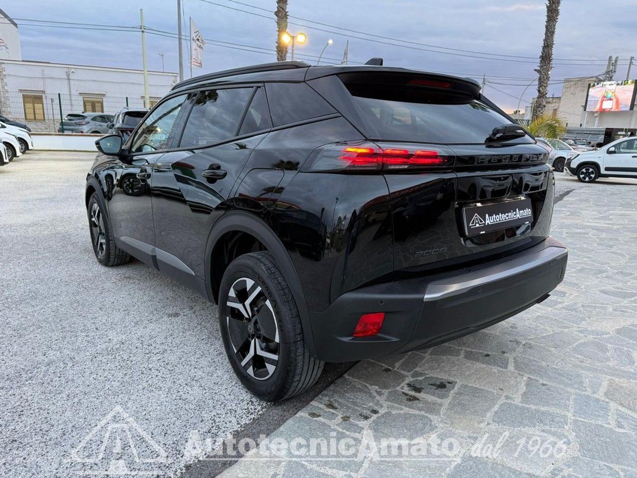 Peugeot 2008 PureTech 100 S&S Allure Pack