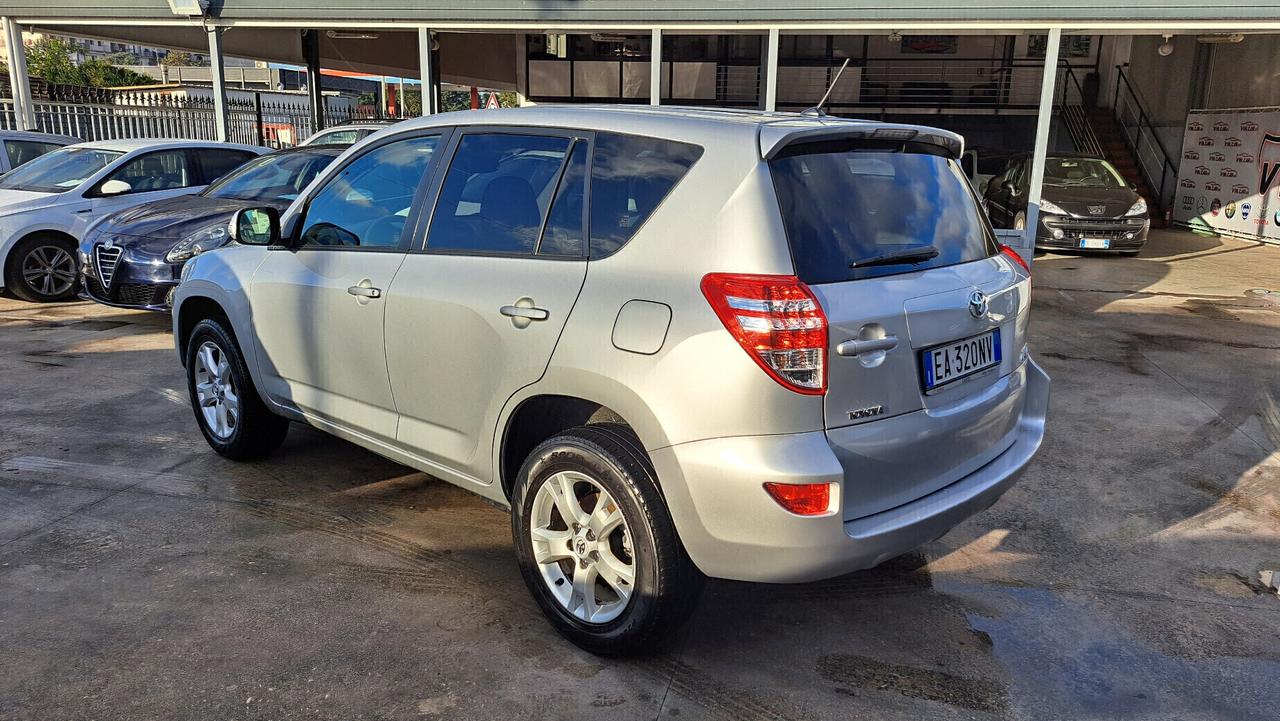 Toyota RAV 4 RAV4 2.2 D-4D 150 CV DPF Sol