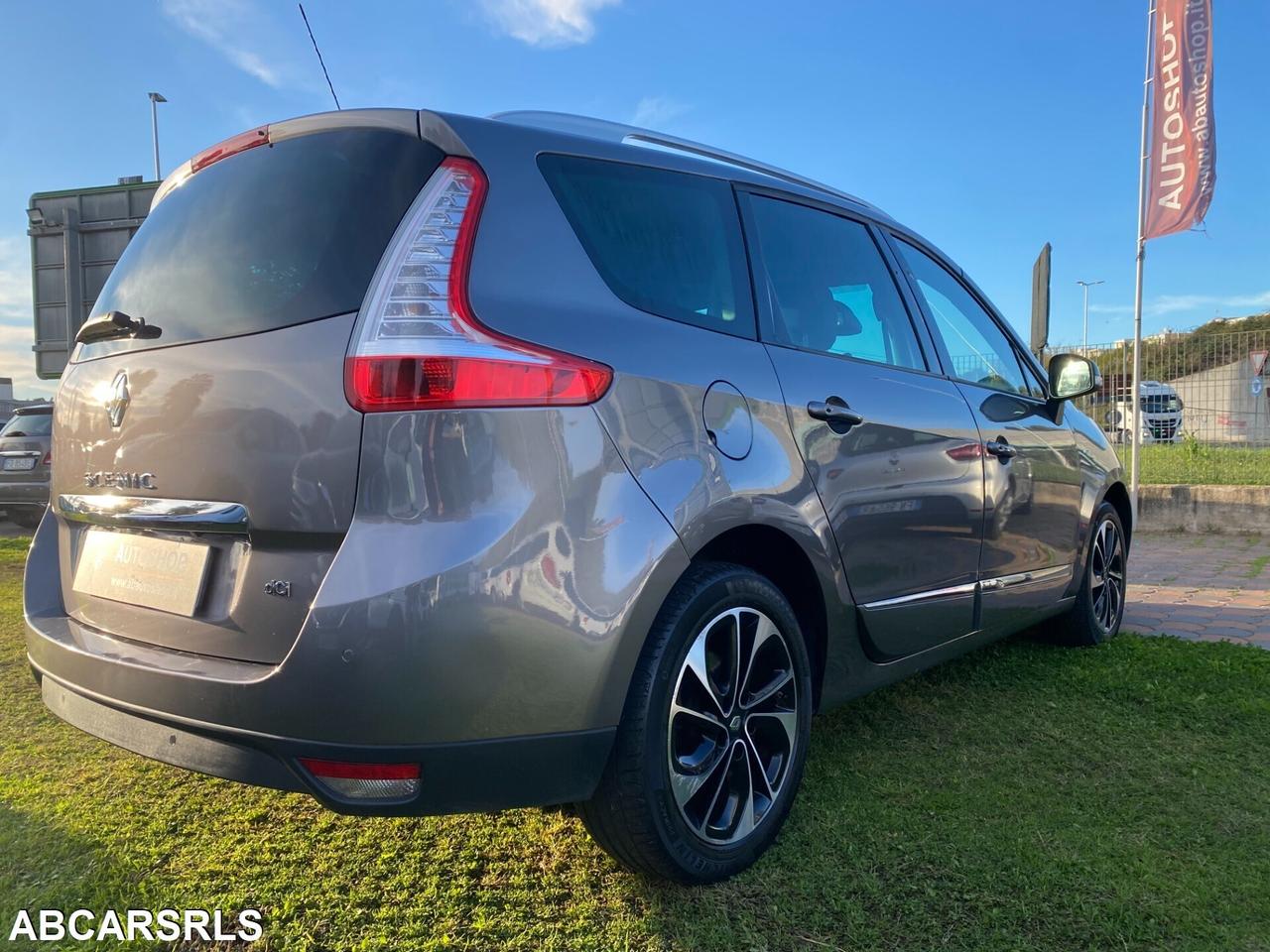 RENAULT - Grand Scénic - dCi 8V 110 CV EDC