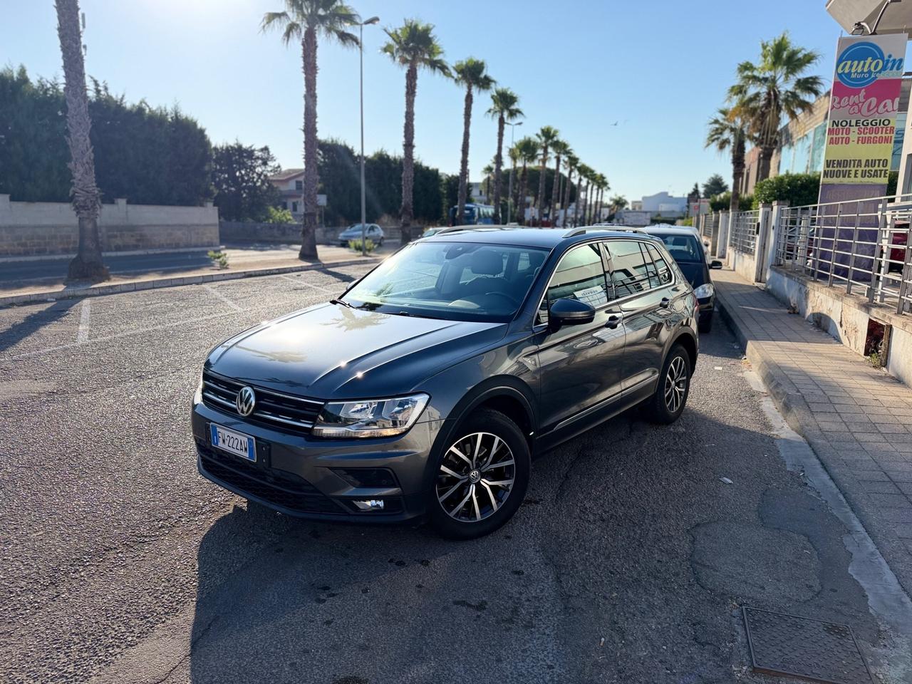 Volkswagen Tiguan 2.0 TDI SCR DSG Business BlueMotion Technology