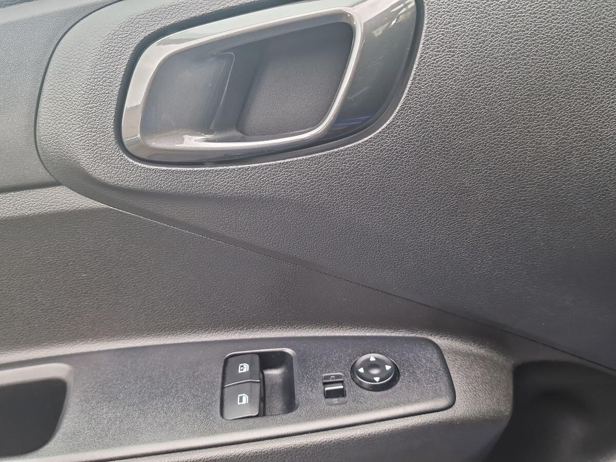 HYUNDAI I10 1.0 TECH + CONNECT