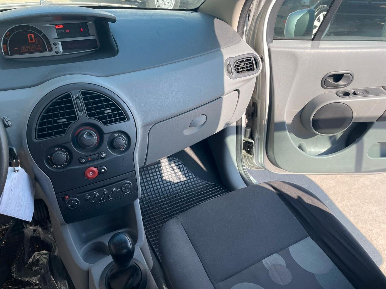 Renault Modus 1.2 16V Luxe ok neopatentati