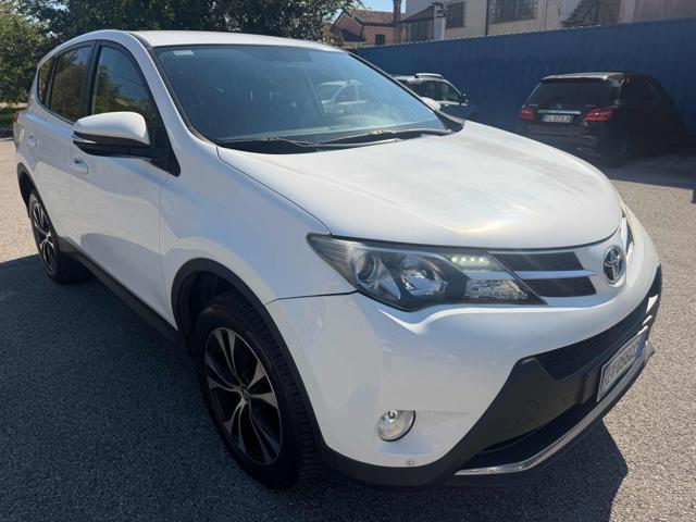 TOYOTA RAV 4 MY23 RAV4 2.0 D-4D 2WD Style Stupenda Bellissima