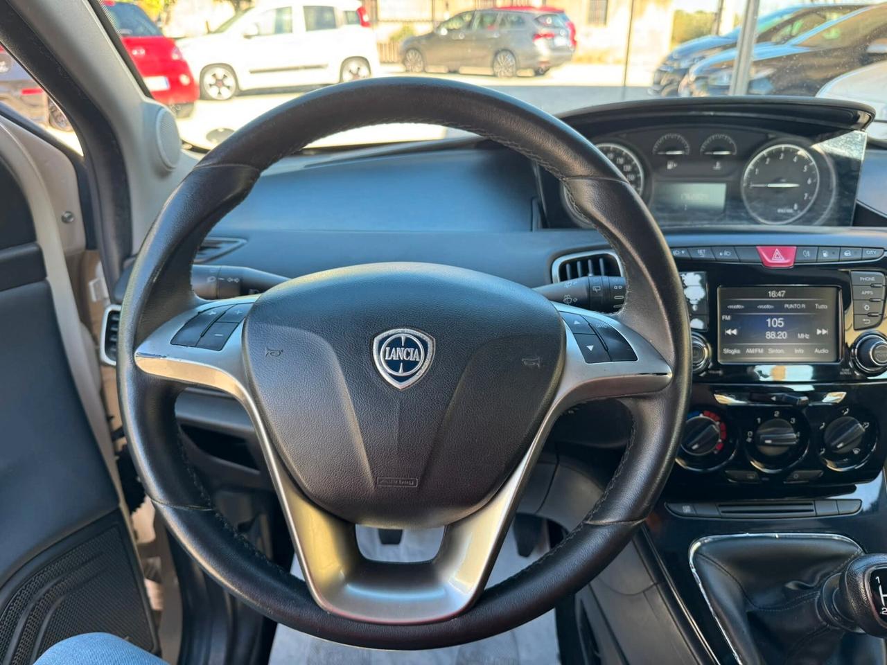 LANCIA YPSILON 1.2 BENZINA E GPL ECOCHIC UNICO PROPRIETARIO