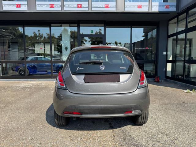 LANCIA Ypsilon 1.0 FireFly 5 porte S&S Hybrid Silver